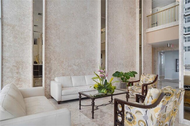 Building Photo - 4020 Galt Ocean Dr