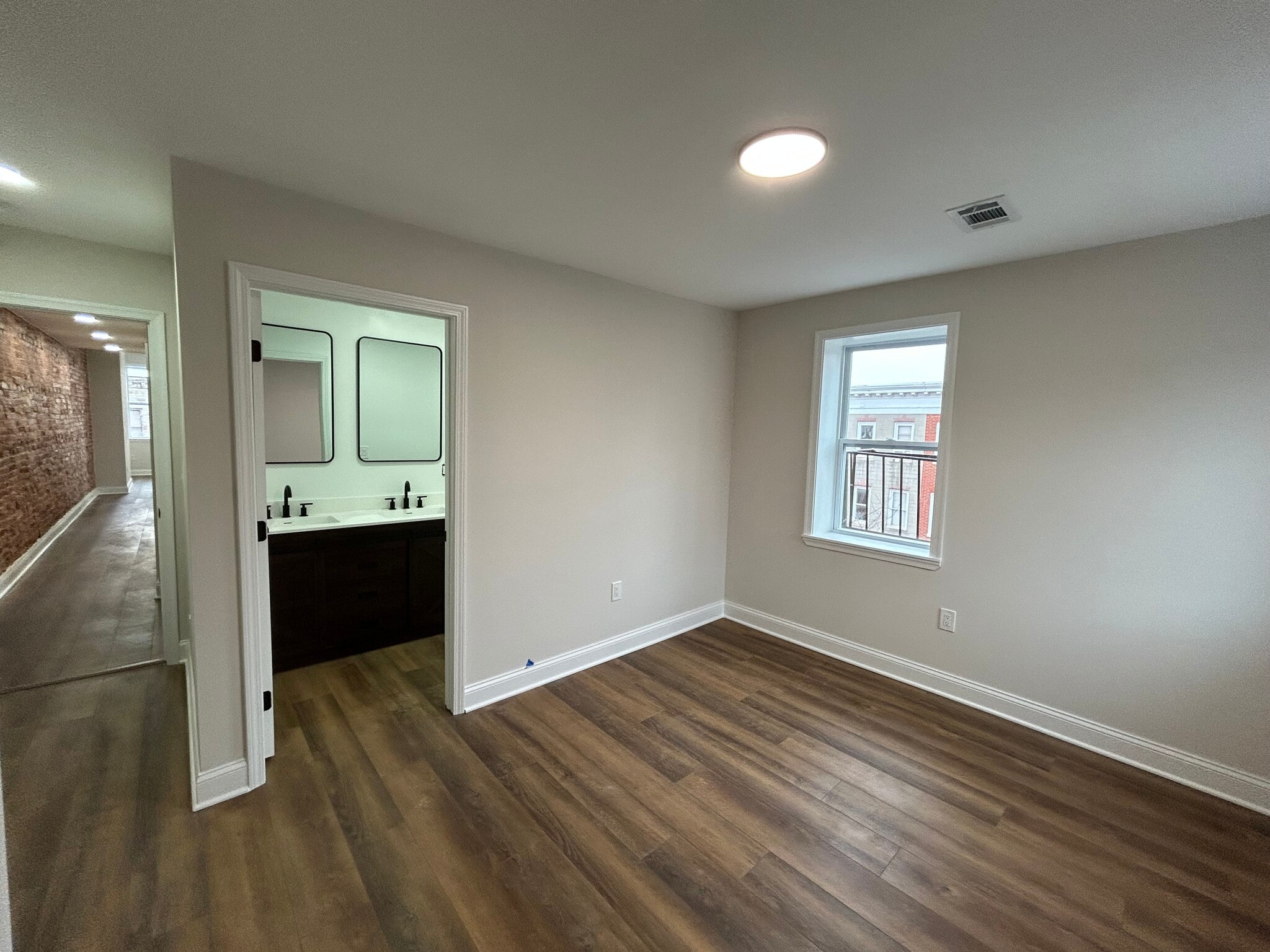 Building Photo - 1042 Edmondson Ave