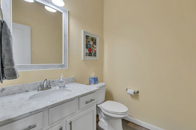 Building Photo - 4370 Novak Dr SW