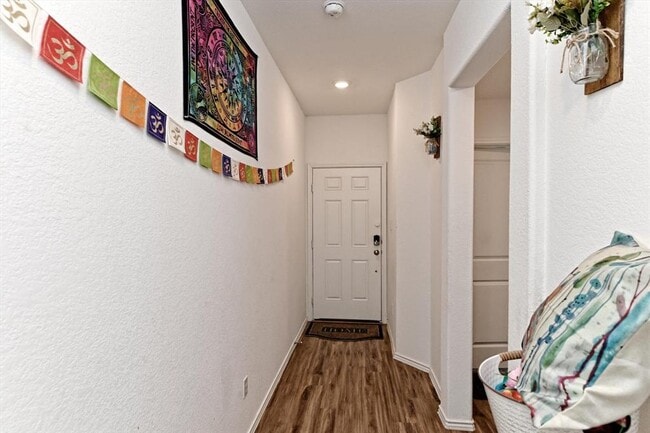 Building Photo - 6508 Strelitzia Cove