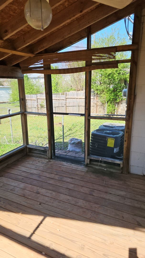 Building Photo - MOVE IN READY!!! RENT ME FIRST!! CALL TODAY!