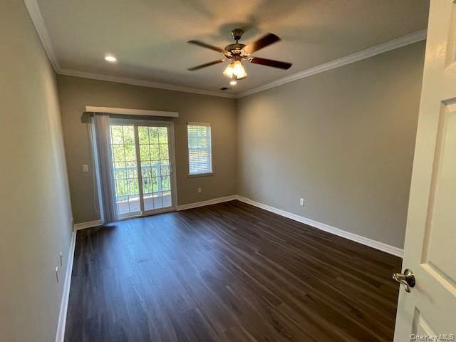 Building Photo - 310 Centre Ct