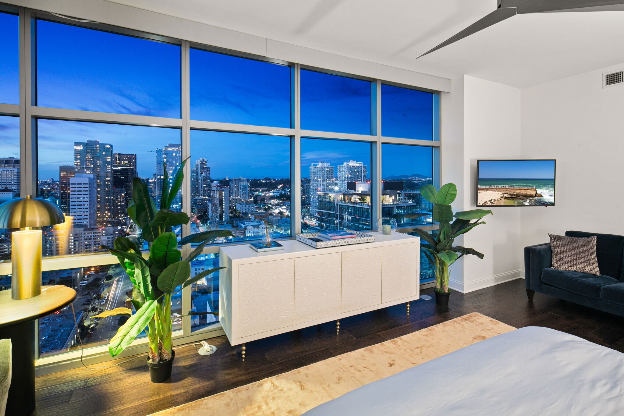 Building Photo - 800 The Mark Ln