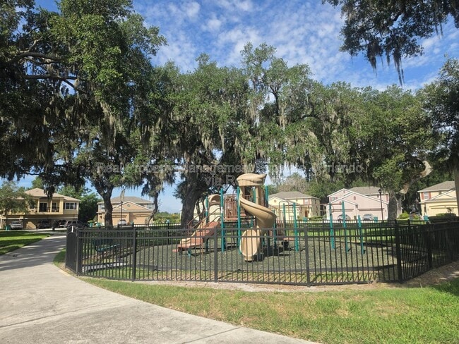 Building Photo - 15603 Boggy Oak Cir