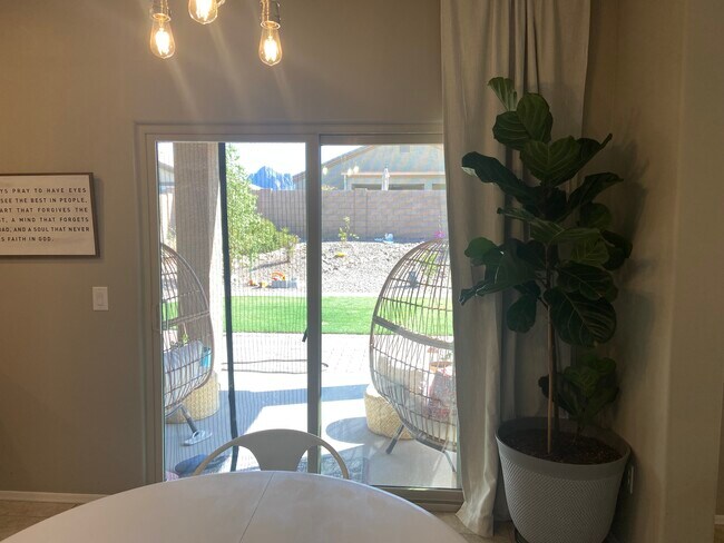 Building Photo - 9095 Blue Saguaro St