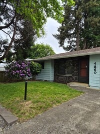 Building Photo - Charming South Salem Duplex!