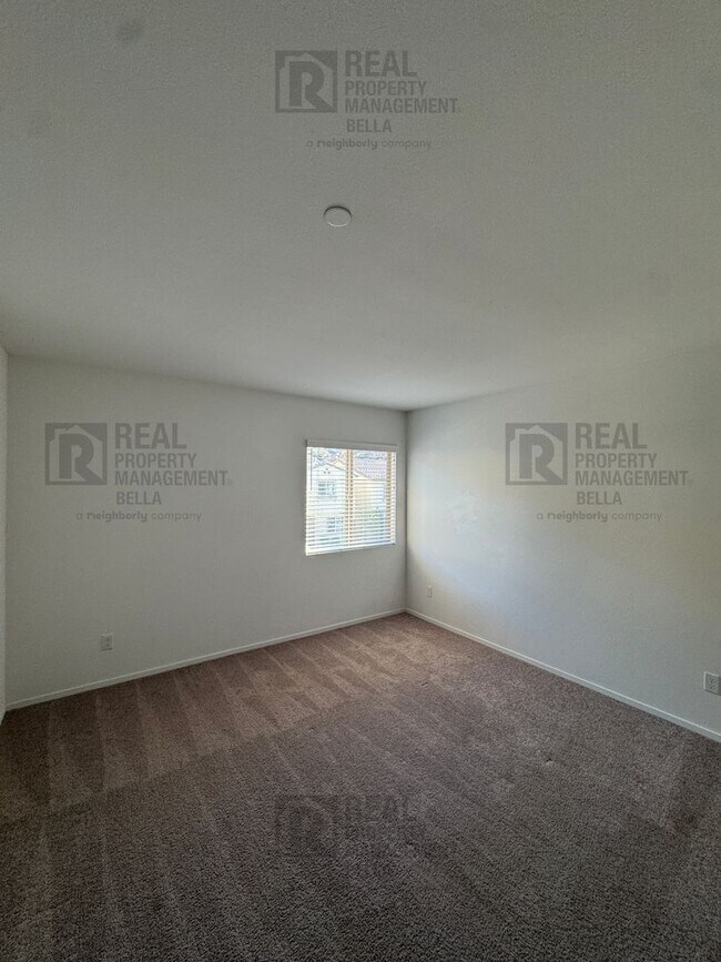 Building Photo - Gated Canyon Hills Gem – 3 Bedrooms, 2.5 B...