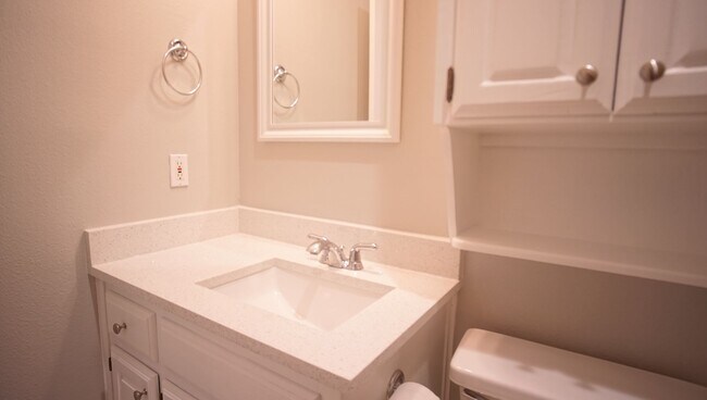 Building Photo - PRELEASE 8/15/2025 2/2 with Large Private Patios