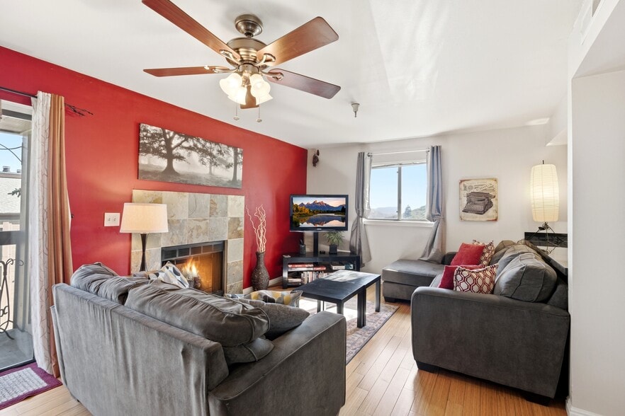 Building Photo - 1650 Upper Ironhorse Loop