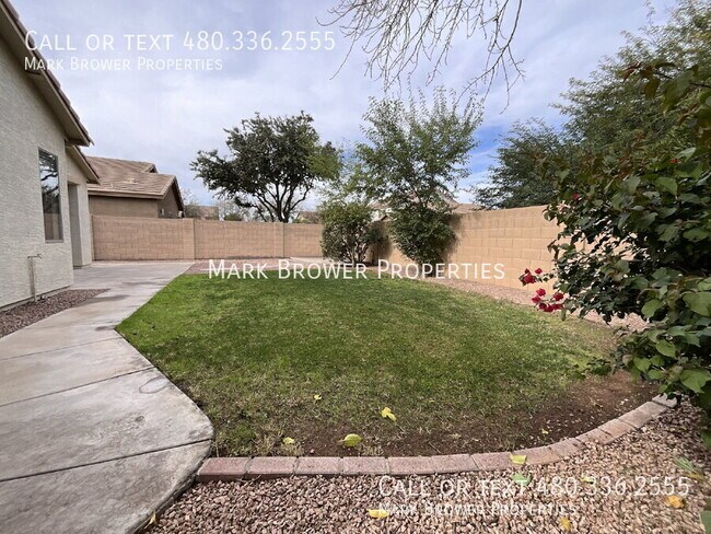 Building Photo - 4450 E Oxford Ln