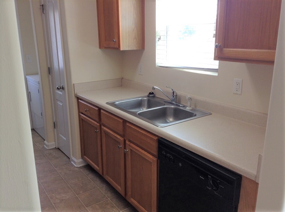 Building Photo - 261 Katydid Dr