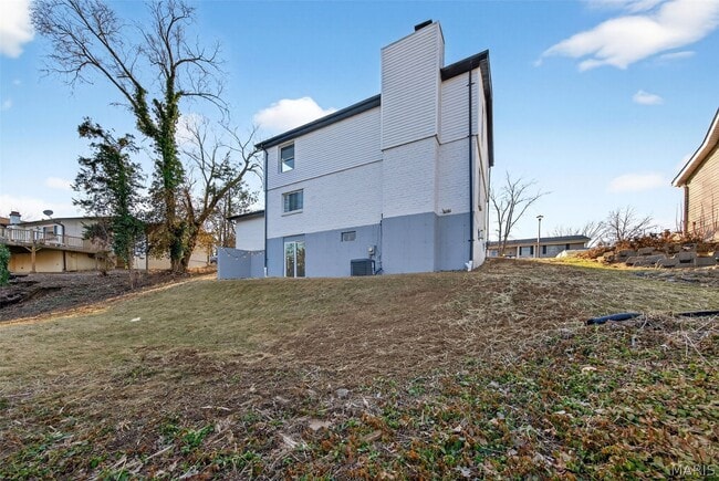 Building Photo - 264 Braeshire Dr