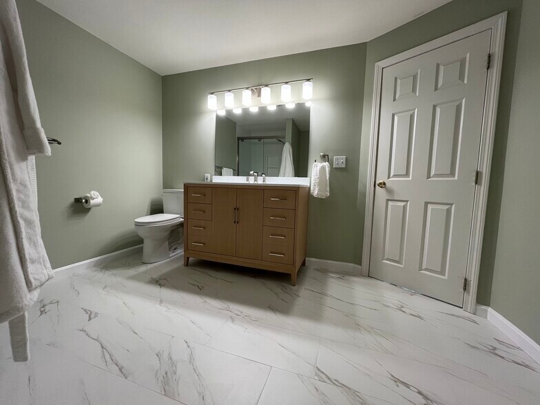 Level 3 Master Bath - 9 Ann Dr