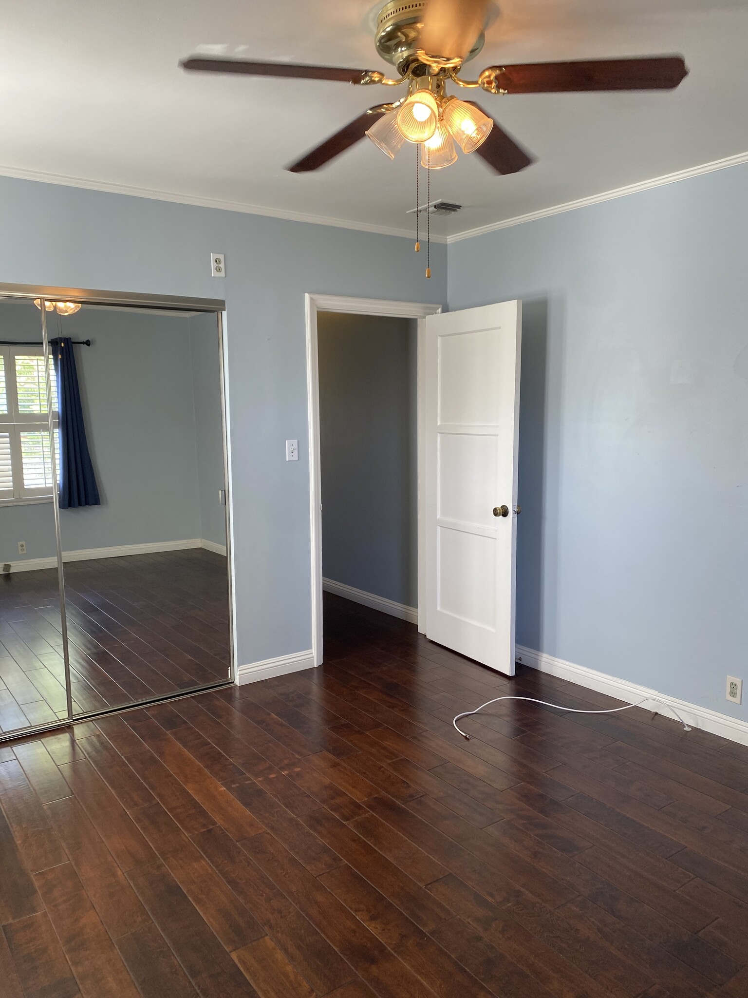 Building Photo - 11074 Califa St