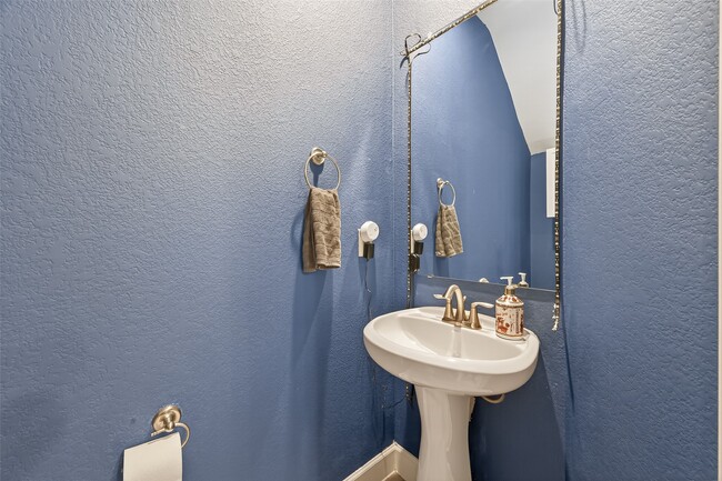 Building Photo - 1914 Shearn St