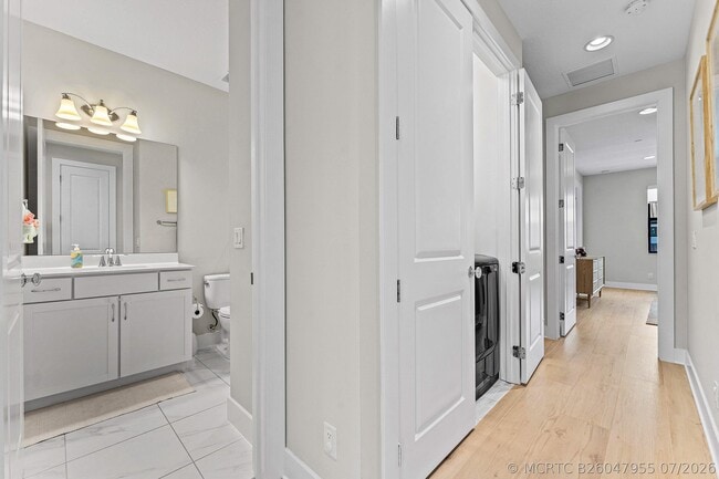 Building Photo - 5251 Beckman Ter
