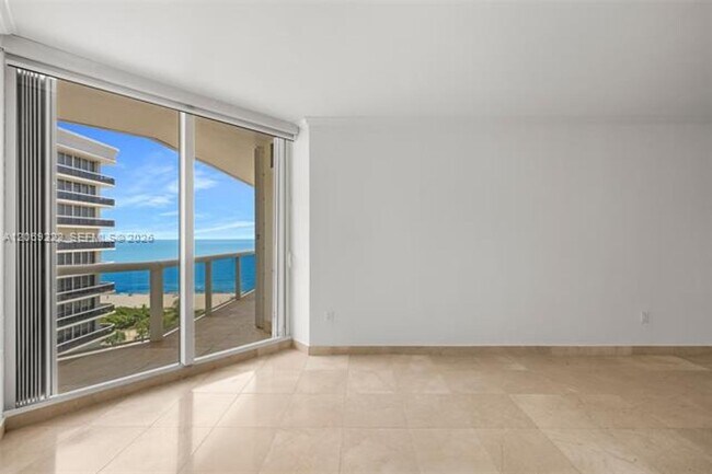 Building Photo - 9559 Collins Ave