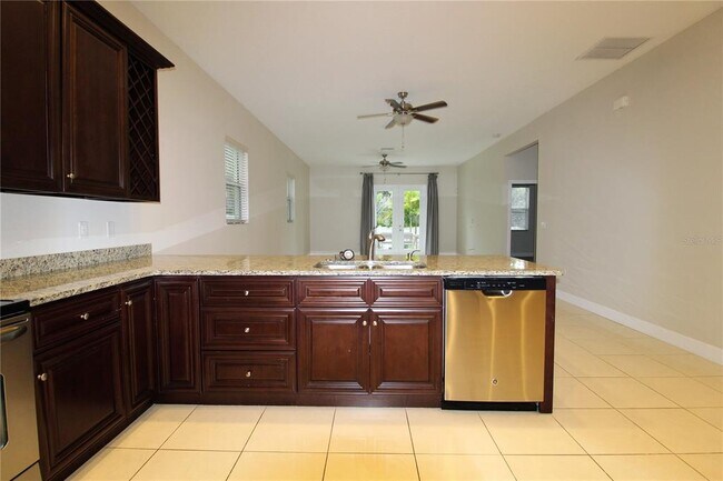 Building Photo - 2278 Tami Sola St