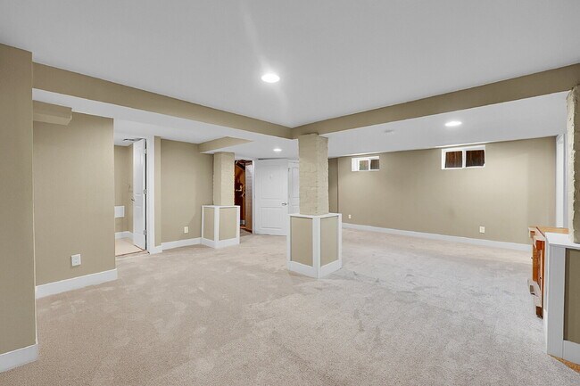 Building Photo - $3,500.00- Charming and Updated 4 bed, 3 bath Home in West Highland Denver!