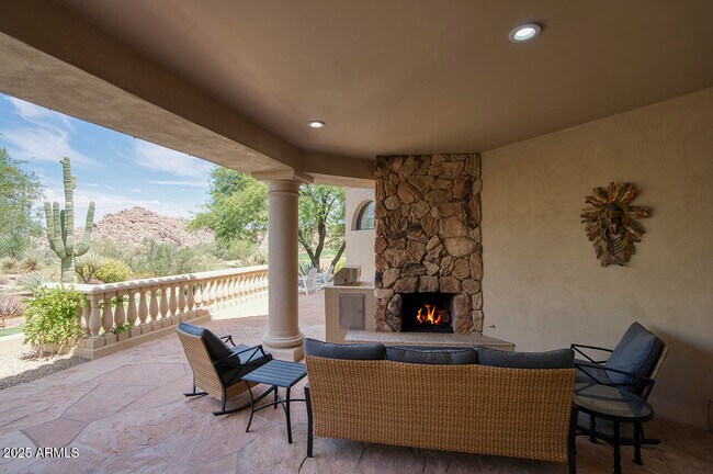 Building Photo - 10420 E Morning Vista Ln