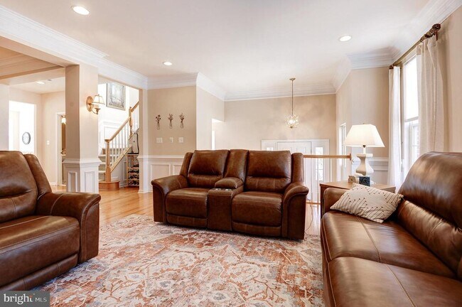 Building Photo - 43395 Briar Creek Terrace