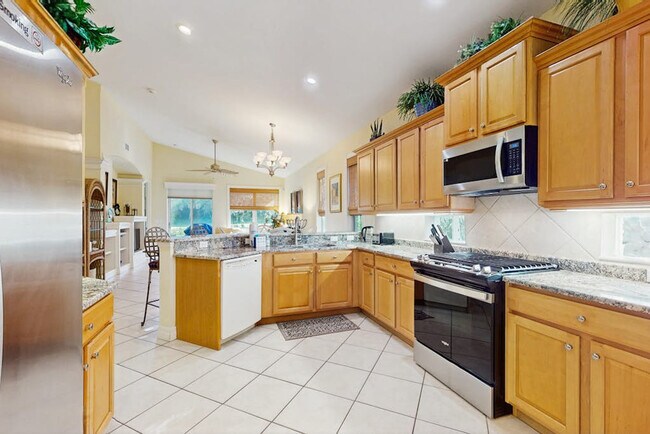 Building Photo - 6247 Wingspan Way