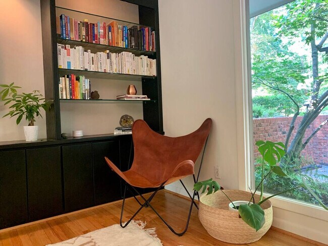 Building Photo - 603 Rock Creek Rd