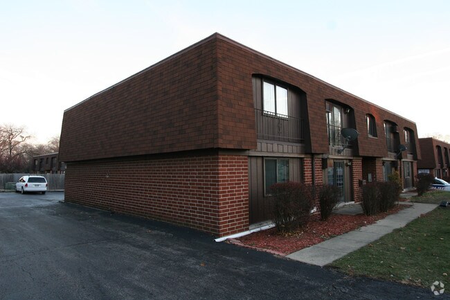 Primary Photo - 329 N Ardmore Ave