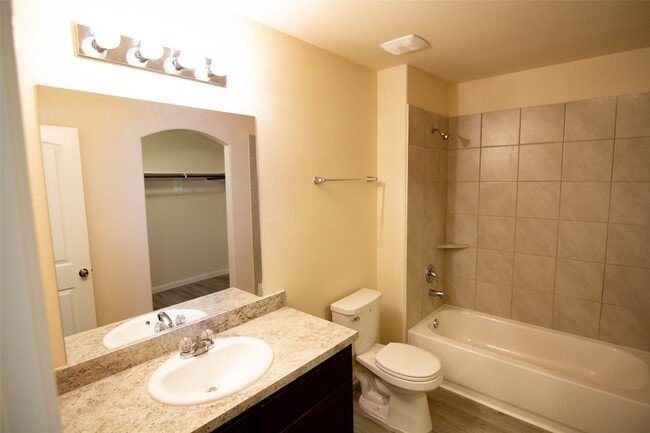 Building Photo - 3514 Bluebird Park Ln