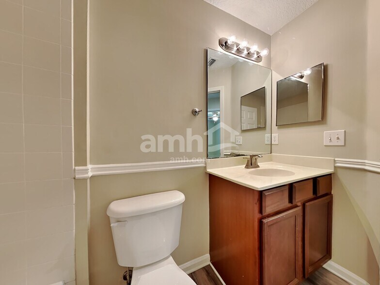 Building Photo - 947 Silver Spring Ct