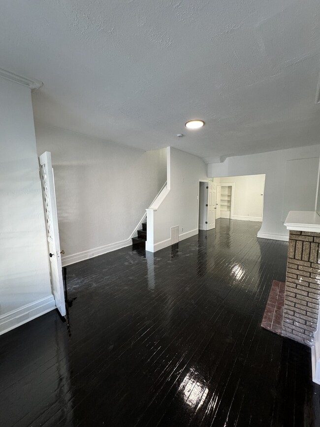 Building Photo - 2221 N 18th St