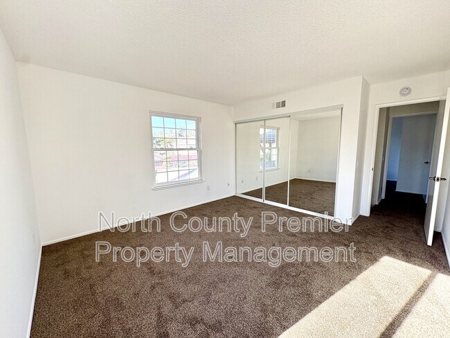Building Photo - 3115 Madera Ct