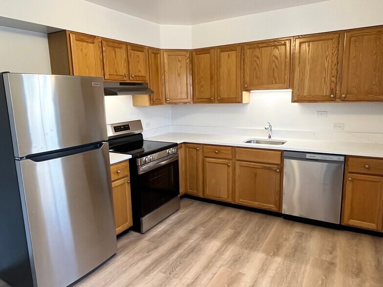 Building Photo - 1332 Greenwillow Ln