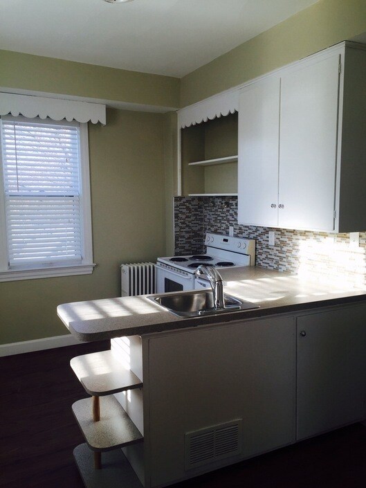Building Photo - 109-111 Duplex