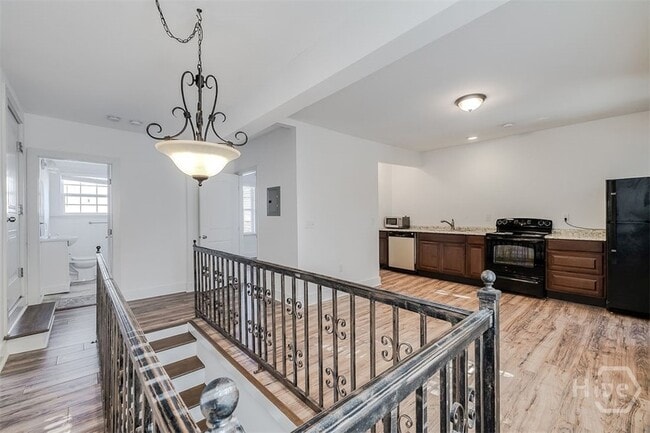 Building Photo - 508 E Liberty