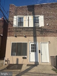 Building Photo - 1008 Clifton Ave