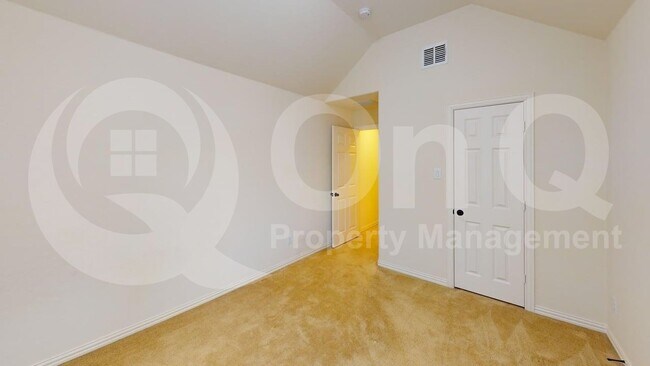 Building Photo - 846 Veneto Dr