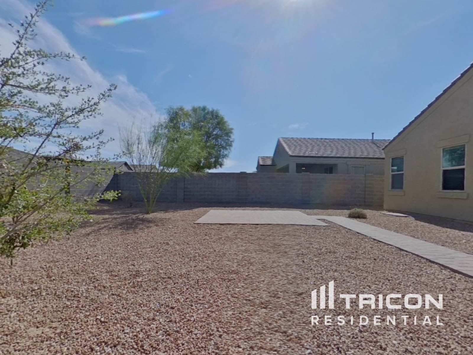 Building Photo - 31062 W Mulberry Dr
