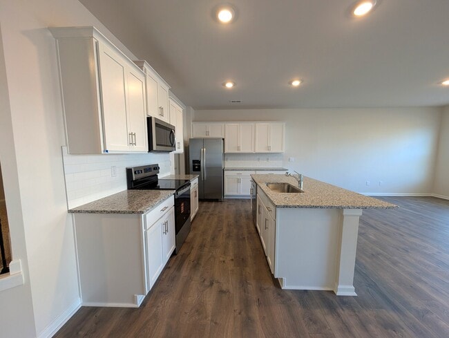 Building Photo - 1664 Hallview Ct