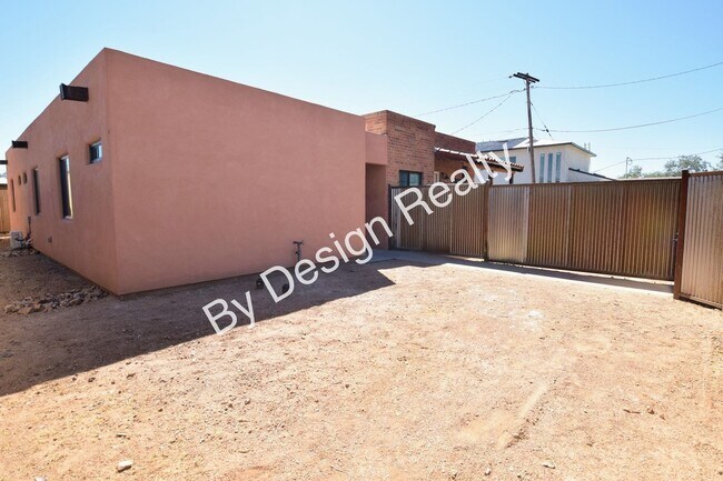 Building Photo - 3 Bed 3 Bath - Built in 2024 - 1/2 Mile to...