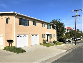Building Photo - 24762 La Paz Ave