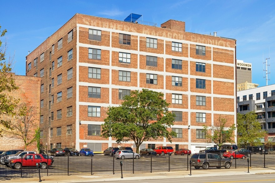 Skinner Macaroni Lofts 1323 Jackson St Omaha NE 68102 Apartment Finder
