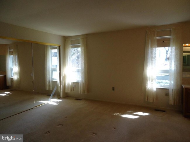 Building Photo - 8727 Litwalton Ct