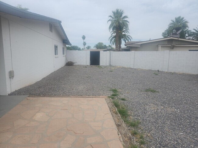 Building Photo - 2267 E Caballero Cir