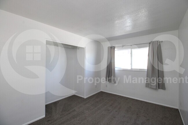 Building Photo - 124 E Minton Dr