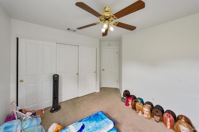 Building Photo - 3500 Crownridge Dr
