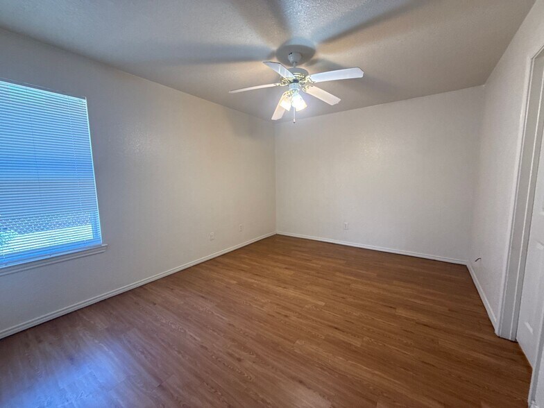 Building Photo - 2808 Cantabrian Dr