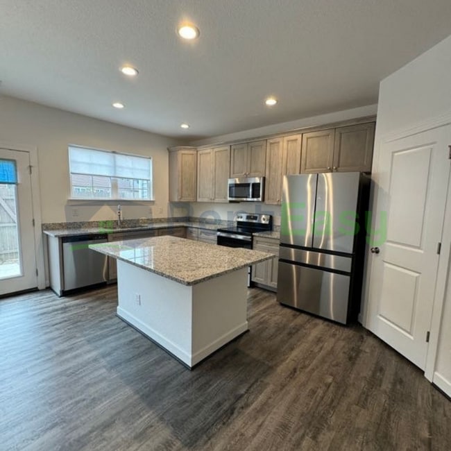 Building Photo - 2414 Trafton Pl