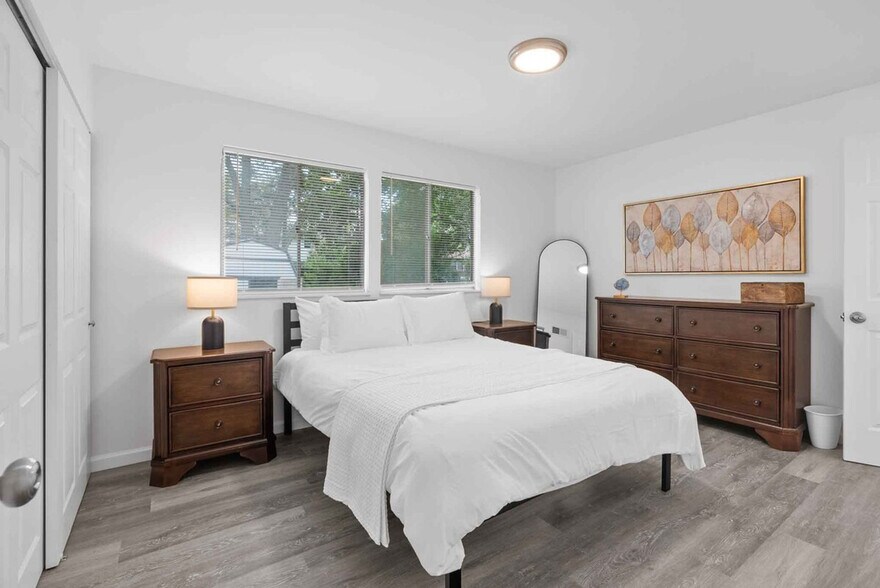 Building Photo - 2648 Garham Dr