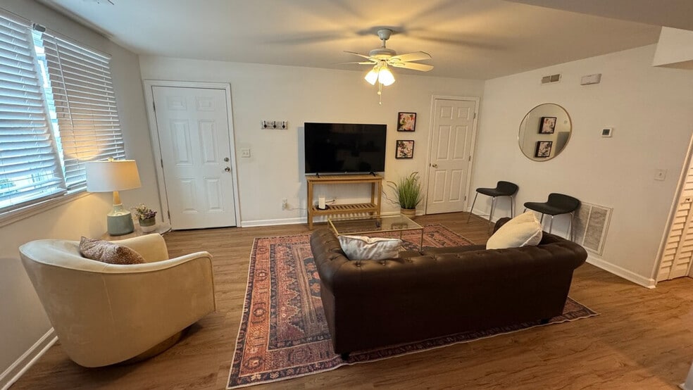 Building Photo - 2018 Morningside Dr